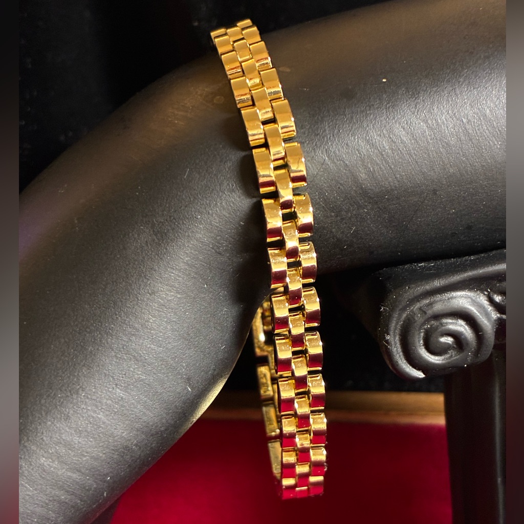 Ladies Gold Tone Rolex Style Bracelet 7